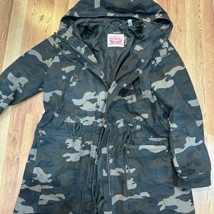 Levi's Black and Gray Camouflage Jacket